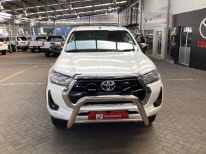 Toyota Hilux 2.4GD-6 double cab 4x4 Raider auto - Image 4
