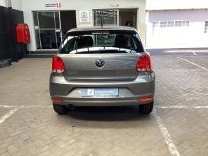 Volkswagen Polo Vivo hatch 1.6 Comfortline auto - Image 5