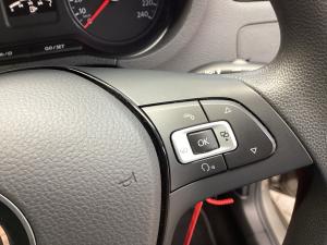 Volkswagen Polo Vivo hatch 1.6 Comfortline auto - Image 10