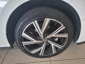 Volkswagen Polo 1.0 TSI R-LINE DSG - Image 16