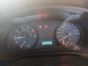 Toyota Hilux 2.4 GD-6 RB SRS/C - Image 10