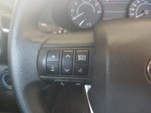 Toyota Hilux 2.4 GD-6 RB SRS/C - Image 9