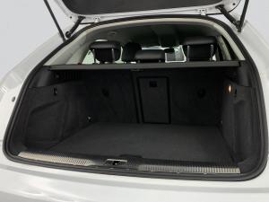 Audi Q3 2.0T FSI Quatt Stronic - Image 17