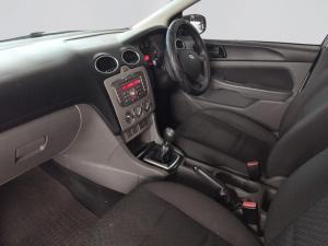 Ford Focus 1.8 Ambiente - Image 3