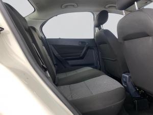 Ford Ikon 1.6 Ambiente - Image 10