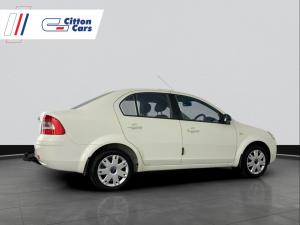Ford Ikon 1.6 Ambiente - Image 4