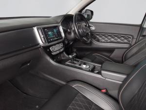 GWM P-SERIES 2.0TD DLX 4X4 automatic D/C - Image 3