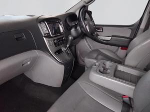 Hyundai H-1 2.5 Crdi A/T/ 2.5 Elite automatic - Image 3