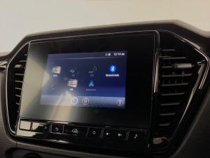 Isuzu D-MAX 1.9 Ddi HR X-RIDER automatic D/C - Image 12