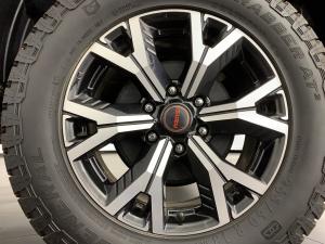 Isuzu D-MAX 1.9 Ddi HR X-RIDER automatic D/C - Image 9