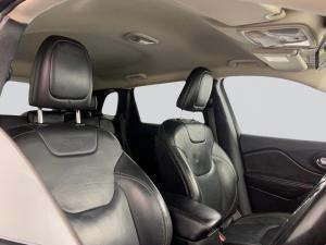 Jeep Cherokee 3.2 Limited AWD automatic - Image 11