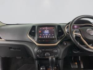 Jeep Cherokee 3.2 Limited AWD automatic - Image 14
