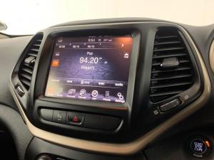 Jeep Cherokee 3.2 Limited AWD automatic - Image 9