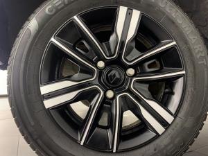 Renault Kwid 1.0 Climber 5-Door AMT - Image 16