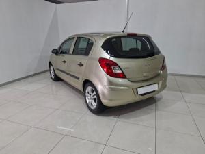 Opel Corsa 1.4 Essentia - Image 3