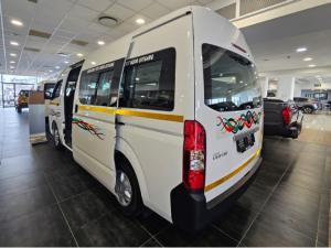 Foton Asambe 2.4i taxi 16-seater - Image 2