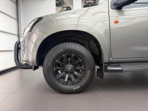 Isuzu D-Max 250 double cab Hi-Ride auto - Image 3