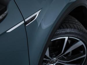 Volkswagen T-Roc 2.0TSI 4Motion R-Line - Image 11
