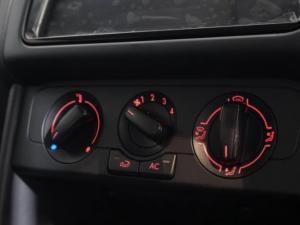 Volkswagen Polo Vivo hatch 1.4 - Image 19