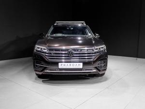 Volkswagen Touareg V6 TDI Executive R-Line - Image 22