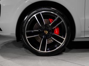 Porsche Cayenne GTS coupe - Image 8