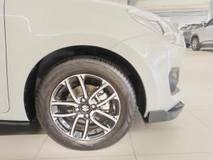 Suzuki Swift 1.2 GLX manual - Image 11