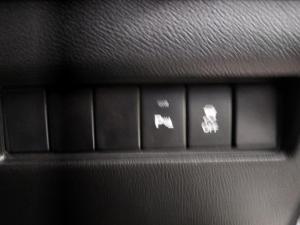 Suzuki Swift 1.2 GLX manual - Image 18