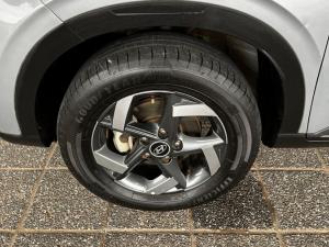 Hyundai Venue 1.0T Fluid auto - Image 5