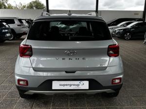 Hyundai Venue 1.0T Fluid auto - Image 9