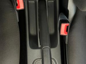 Volkswagen Polo Vivo hatch 1.4 - Image 19