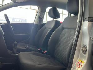 Volkswagen Polo Vivo hatch 1.4 Trendline - Image 19
