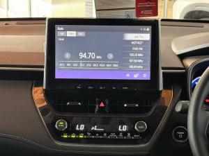 Toyota Corolla Cross 1.8 HEV XS - Image 18