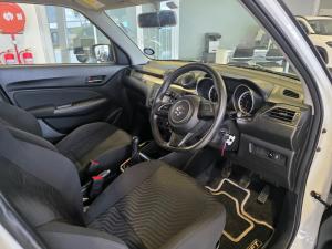 Suzuki Swift 1.2 GL manual - Image 8