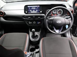 Hyundai Grand i10 1.0 Premium hatch - Image 8