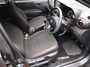 Hyundai Grand i10 1.0 Premium hatch - Image 9