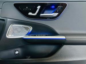 Mercedes-Benz C-Class C43 - Image 10