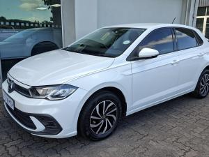 Volkswagen Polo hatch 1.0TSI Life manual - Image 2