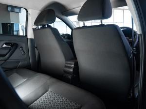 Volkswagen Polo Vivo hatch 1.4 Life - Image 20