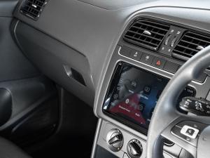 Volkswagen Polo Vivo hatch 1.6 Life - Image 19
