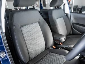 Volkswagen Polo Vivo hatch 1.6 Life - Image 27