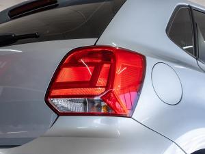 Volkswagen Polo Vivo hatch 1.4 - Image 9