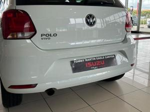 Volkswagen Polo Vivo hatch 1.6 Comfortline auto - Image 10