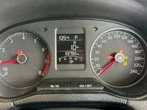 Volkswagen Polo Vivo hatch 1.6 Comfortline auto - Image 16