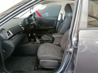 Mahindra XUV 3XO 1.2T MX2 manual