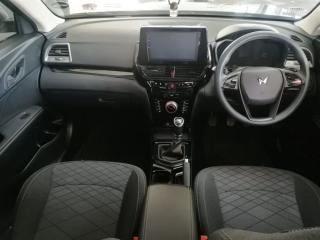 Mahindra XUV 3XO 1.2T MX2 manual