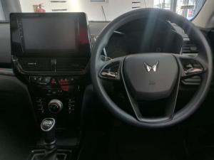 Mahindra XUV 3XO 1.2T MX2 manual - Image 23