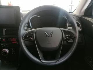 Mahindra XUV 3XO 1.2T MX2 manual