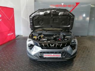 Mahindra XUV 3XO 1.2T MX2 manual
