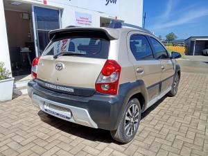 Toyota Etios Cross 1.5 Xs - Image 2
