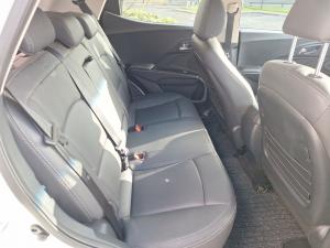 Mahindra XUV300 1.2T W8 - Image 16